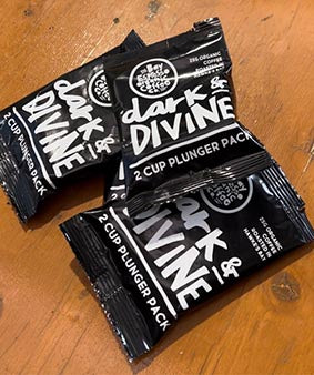 4 x Dark and Divine 25g plunger pack